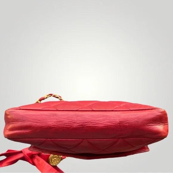 Chanel Red Belt Bag with Vintage Chain Bow Belt - Picture 16 of 17